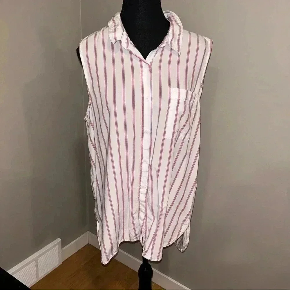 Beach Lunch Lounge Button Up Tank